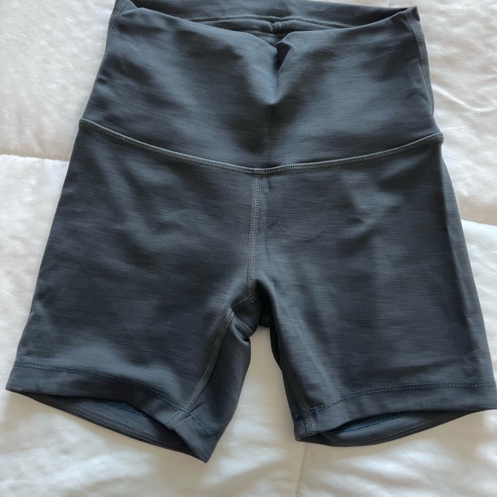 Lululemon Wunder Under Shorts